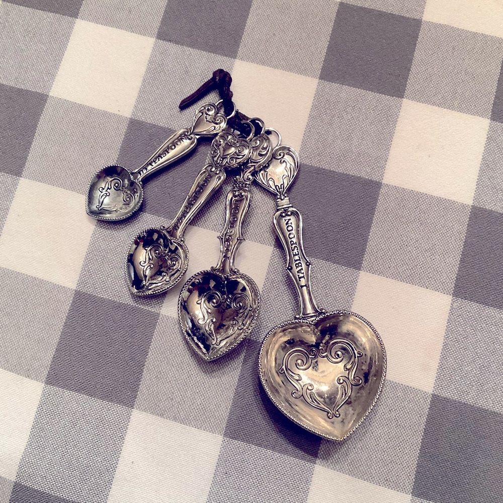 Unique Ornate Heart Measuring Spoon Set